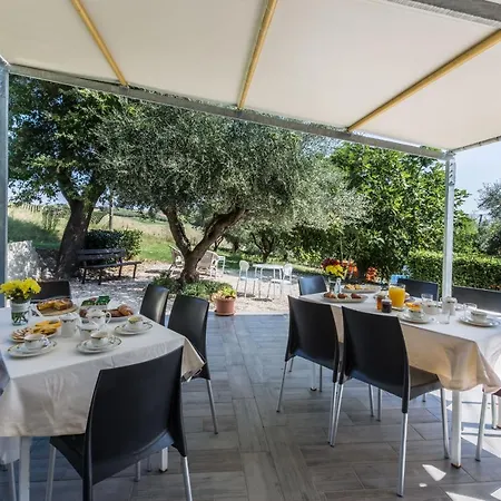 Lorena Villa Morro dʼAlba