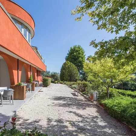 Villa Lorena *
