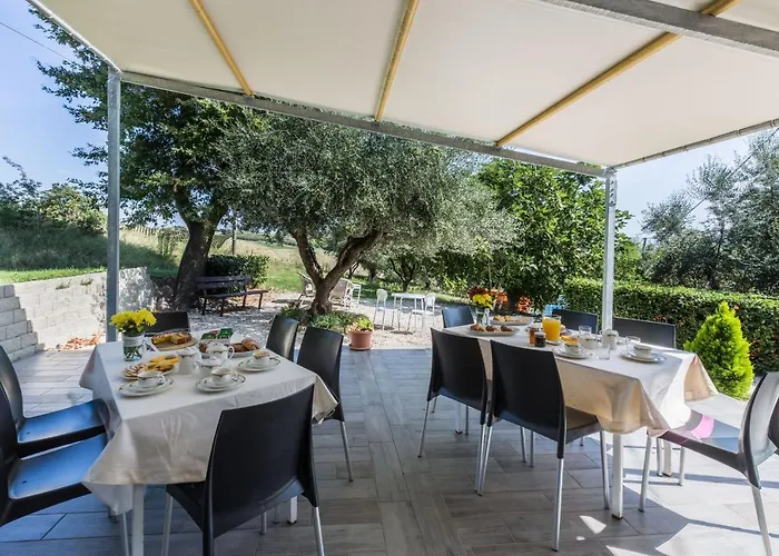 Lorena Villa Morro d'Alba